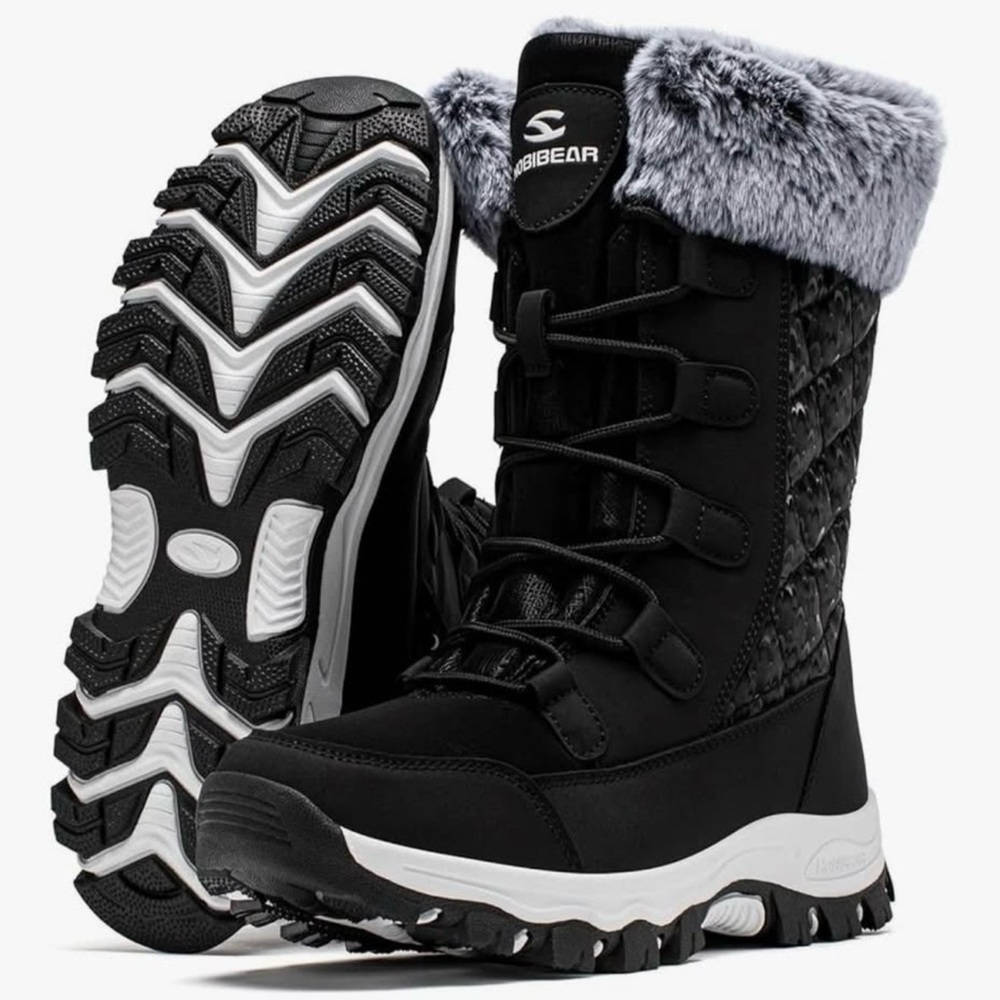 Skechers Black Winter Lace-Up Boots with Gray Faux-Fur Collar